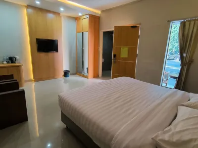 Hotel Kencana Jaya Hotel di Panggang