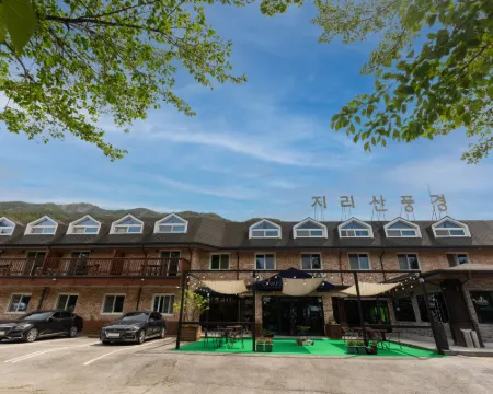 Gurae Zirisan Punggyeong Hotels in Gurye-gun