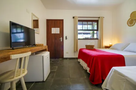 Velinn Caravela Pousada Ilhabela Отели рядом с достопримечательностью «Ilhabela»