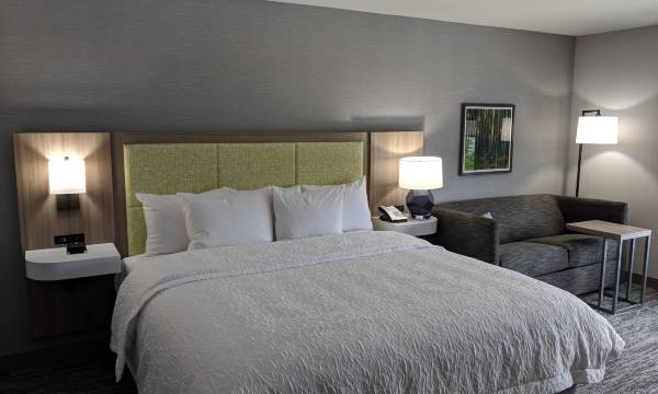 Hampton Inn & Suites by Hilton Rocky Hill-Hartford South
