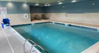 Holiday Inn Express & Suites CARLISLE SOUTHWEST – I-81 by IHG - Pools