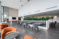 High Rise 1Br Building w Gorgeous Views Hotel a Kitchener