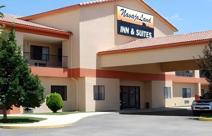 NavajoLand Inn