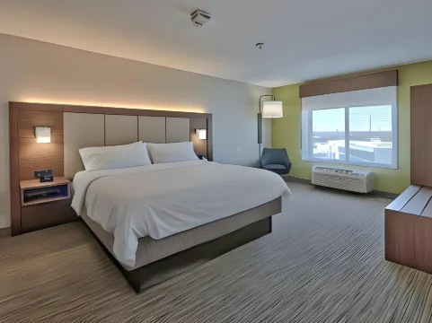 Holiday Inn Express & Suites ALBUQUERQUE HISTORIC OLD TOWN by IHG