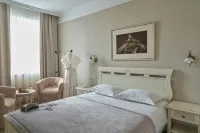 Astor Hotel
