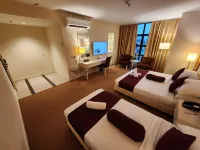 The Grand Puteri Hotel
