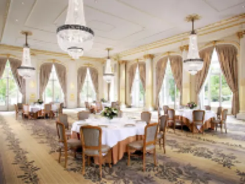 Waldorf Astoria Versailles - Trianon Palace Hotels in Versailles