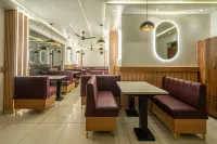 Hotel the Vaishvik Banganga Road - Bữa sáng
