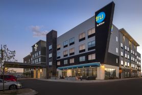 Tru by Hilton Denver Airport Tower Road