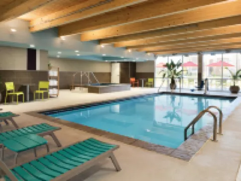 愛荷華城科拉爾維爾希爾頓惠庭套房酒店 科拉爾維爾酒店