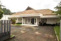 Elenor's Home at Eyckman - Airport Shuttle