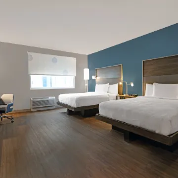 Tru by Hilton Milwaukee Downtown