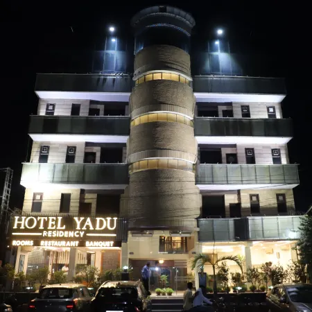 Hotel Yadu Residency