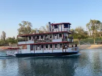 Heated Pool! WiFi Large Enclosed Yard Jetted Tub Smart TV BBQ Garage Parking