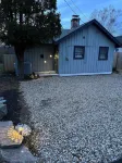 Quaint & Cozy Rockport Gem ~ Walk to Sea ~ BBQ & Private Parking! Hotels near Cape Ann