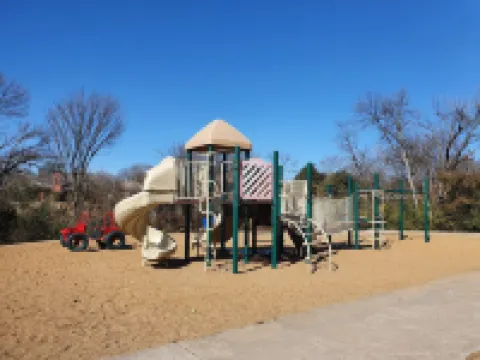 Your Spacious Private Getaway with Pool , 5 bedrooms, sleeps up to 12 guests