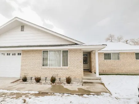 Modern 4 Bedroom Home