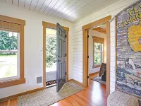 Historic Camano Island Farmhouse - Fully Restored Hotels in Camano