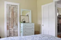 Historic New England Home ,Reunions Beach Pass