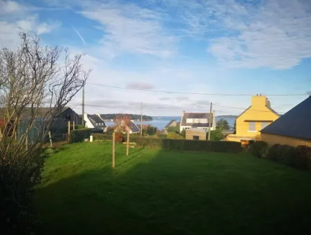 Maison vue sur mer Avec Jardin Отели в г. Карантек