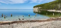 2bed 1bath LAKE MI Fishing Cabin WiFi AC Deck Firepit Kayak Paddle Boat Dock #9