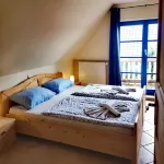 Living under "thatch" Family-Friendly, Dogs Allowed, Garden+Large Open Space