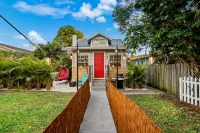 Bio-Hackers! Beach 1 Mile, Cold Plunge, Sauna, Hot Tub, Xbox, Walk to Downtown!