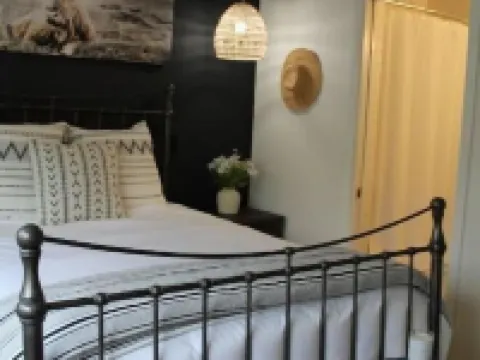 Sleeps 4. Private casita in the country. フォールブルックのホテル