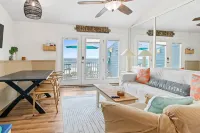 Charming Oceanfront 2BR Condo + Pool on Ocean Isle Beach, NC