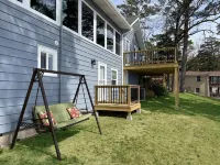 Lake Hamilton Waterfront family retreat: Dock+Fire Pit+Kayaks & Stunning View!