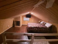Cozy  cabin retreat Hotels in Harrison County