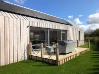 Luxury Timber Clad Eco-Lodge 5 miles from the Norfolk Heritage Coast