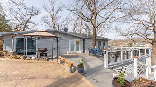 Cozy Lakefront House & Private Dock in  Osage Beach!  Memorial Day Special! - 4-Star