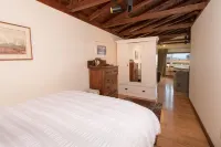 Heart of Mendocino Village, Fabulous Views!