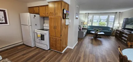 Relax and unwind in this colorful home close to hospitals and colleges!