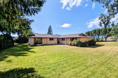 Country View Cottages, charming Cottage Near Downtown Carlton