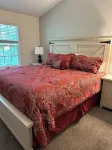 Georgia Dawg House! Game weekend, business travel, this condo has it all! - 4 stjerner
