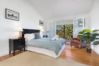 Budgong Lodge Secluded farm stay with horses and cattle - 4 Queen bedrooms