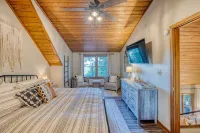3 Master Suites, Hot tub, dog friendly, Long Rang Mountain Views