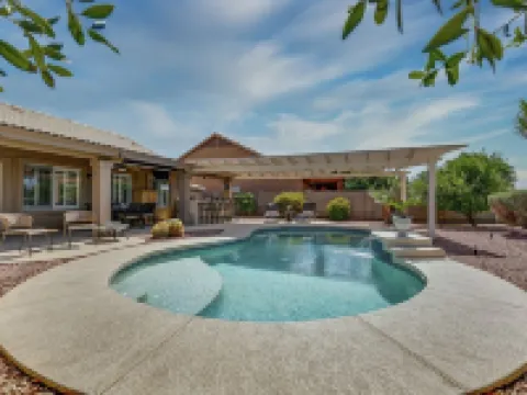 Backyard Luxury with Private Pool and Hot Tub on Golf Course Hotels in Avondale