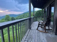 Wow Views! Right in the middle of everything! Otter Falls & Hawks Nest next door