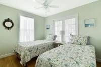 Remodeled historic downtown Punta Gorda, FL charming cottage