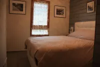 200 m from the Saint Gervais les Bains cable car Hotel a Saint-Gervais-les-Bains