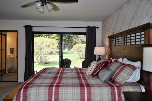 5-Star Solitude & Mammoth Mtn Views @ Snowcreek #237, Remodeled, Spa, Laundry