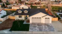 NEW Luxury 4Bdrm Home / Adventure Base Camp