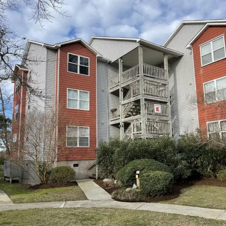 Sunset Seaker - Sound Front Condo with Pool