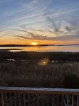 Sunset SeakerSoundfront Condo w/Pool)