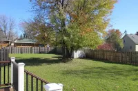In the Heart of Three Oaks - Steps to Downtown