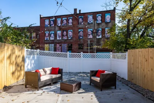 ★House for 4★Parking★Washer+Dryer★Patio★Walking Neighborhood