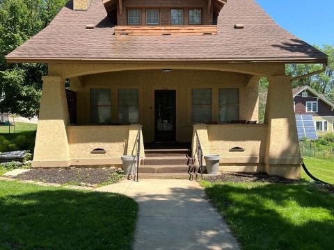Renovated charmer in the heart of Decorah’s Park District
